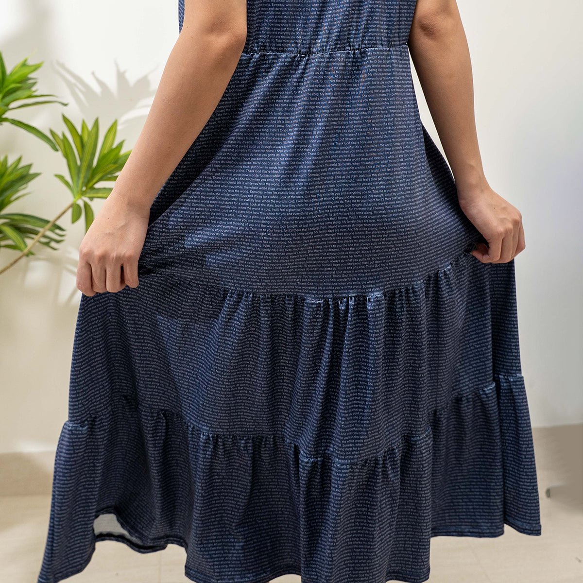 Women's Tiered Midi Dress - TuneInk